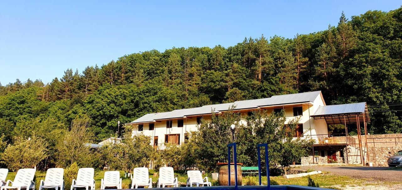 Restland Dilijan Family Hotel Eksteriør bilde